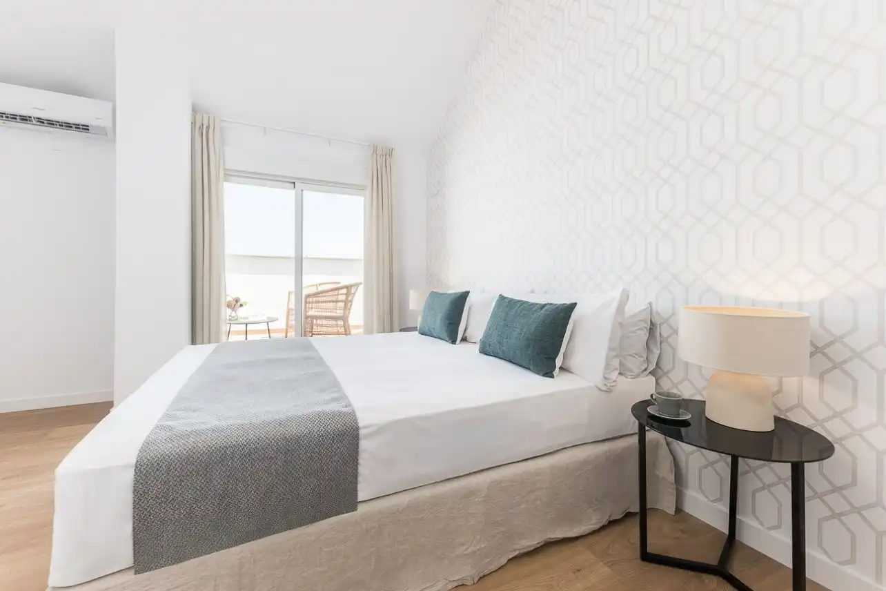 Bedroom of Apartments for rent in Extramurs