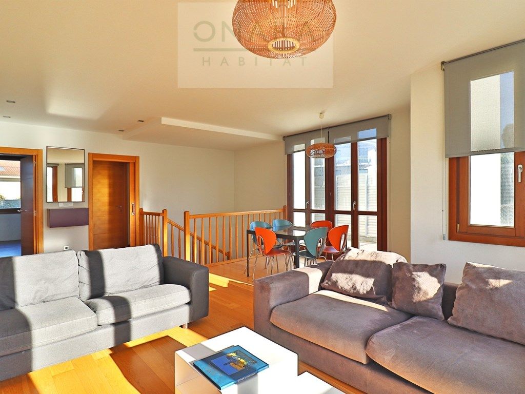 Sala d'estar de Dúplex en venda en Hondarribia