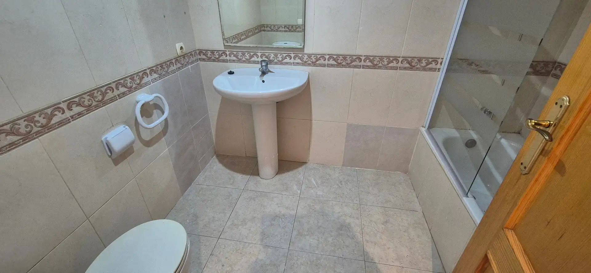 Bany de Pis en venda en Oliva