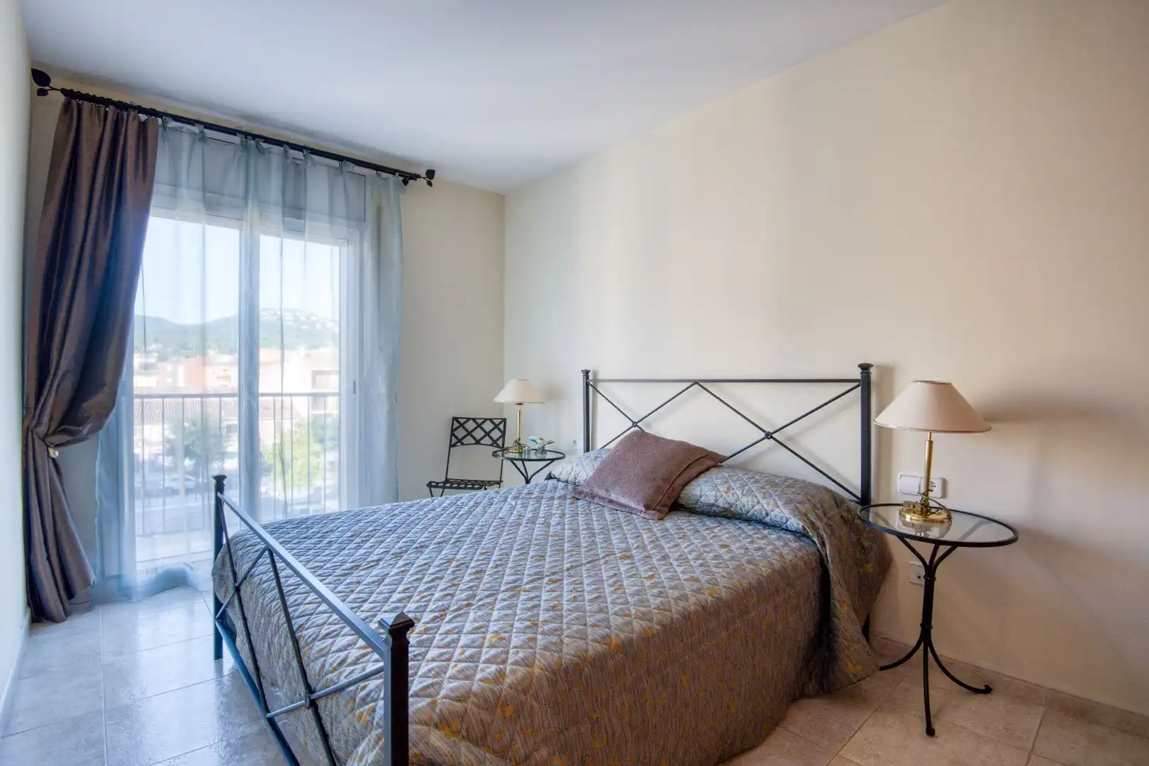 Habitación de Piso en venta en Santa Cristina d'Aro con Calefacción, Terraza y Trastero