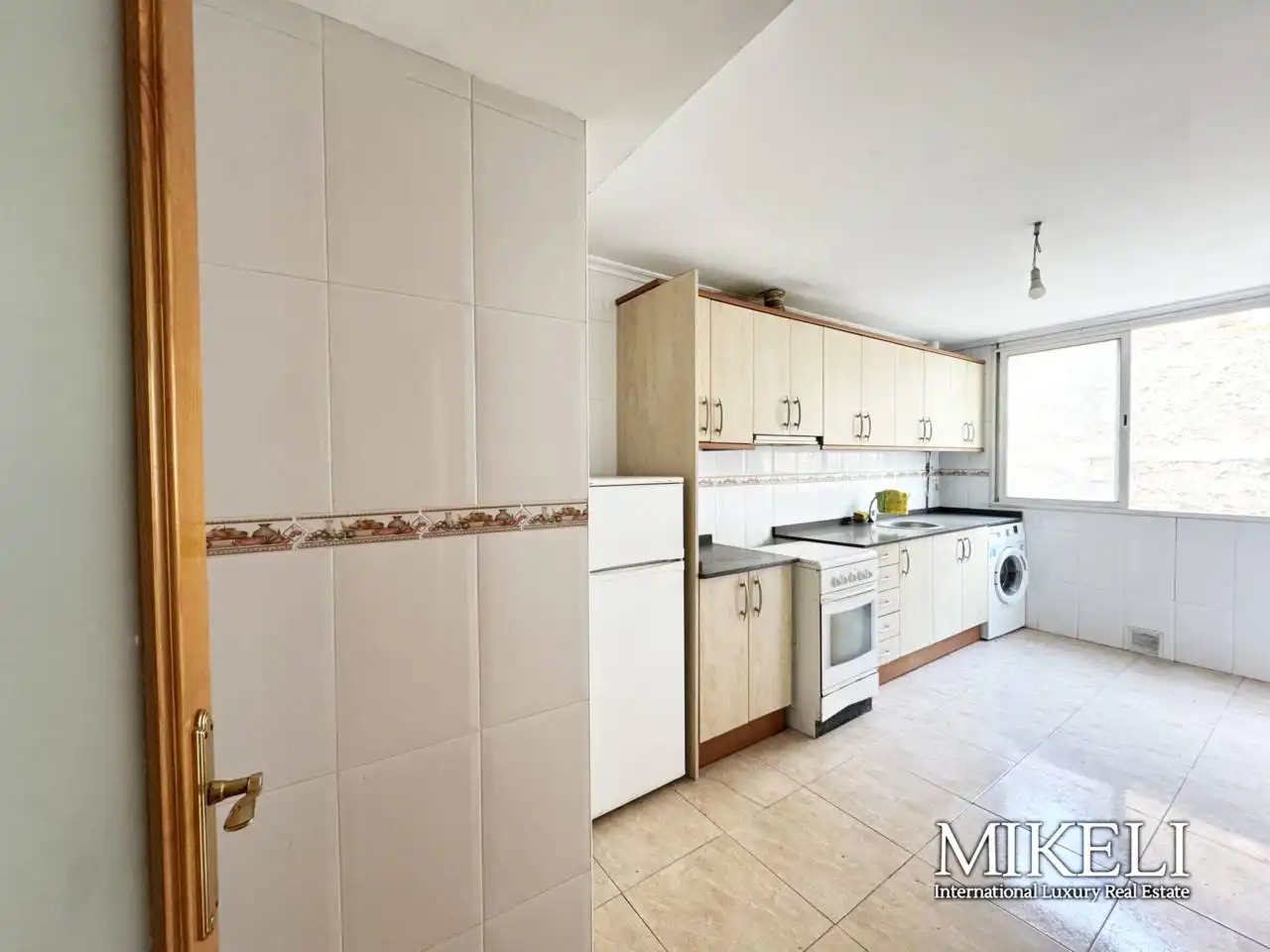 Cocina de Edificio en venta en Santander