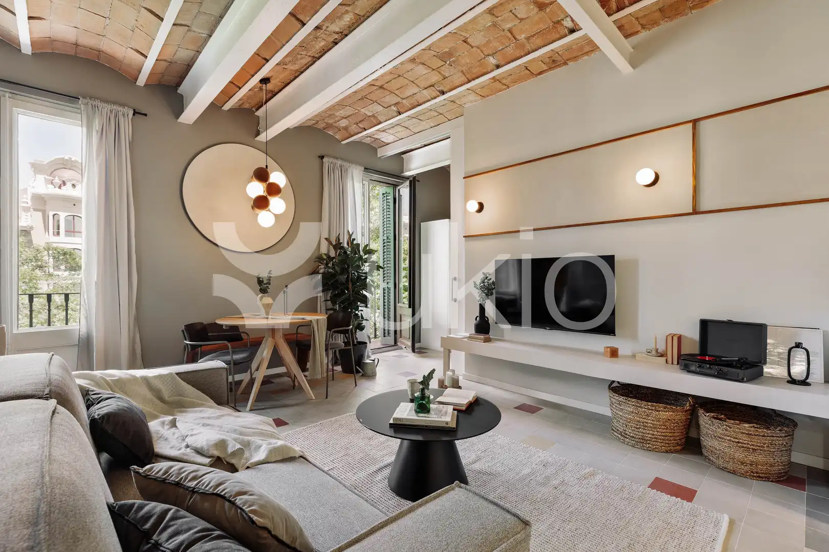 Apartamento con terraza en alquiler en Ronda de Sant Pere, imagen 2