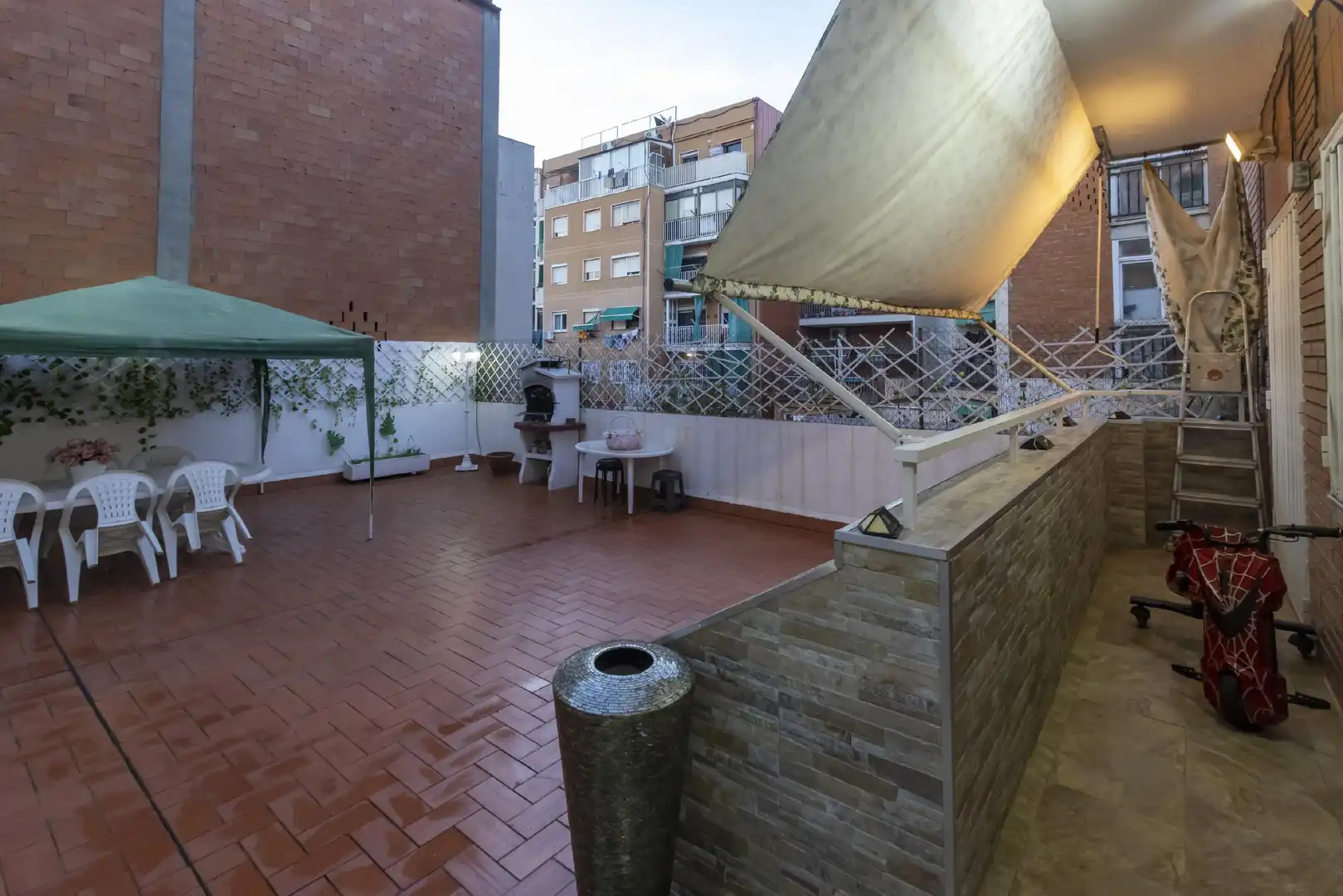 Terrassa de Planta baixa en venda en Santa Coloma de Gramenet amb Terrassa