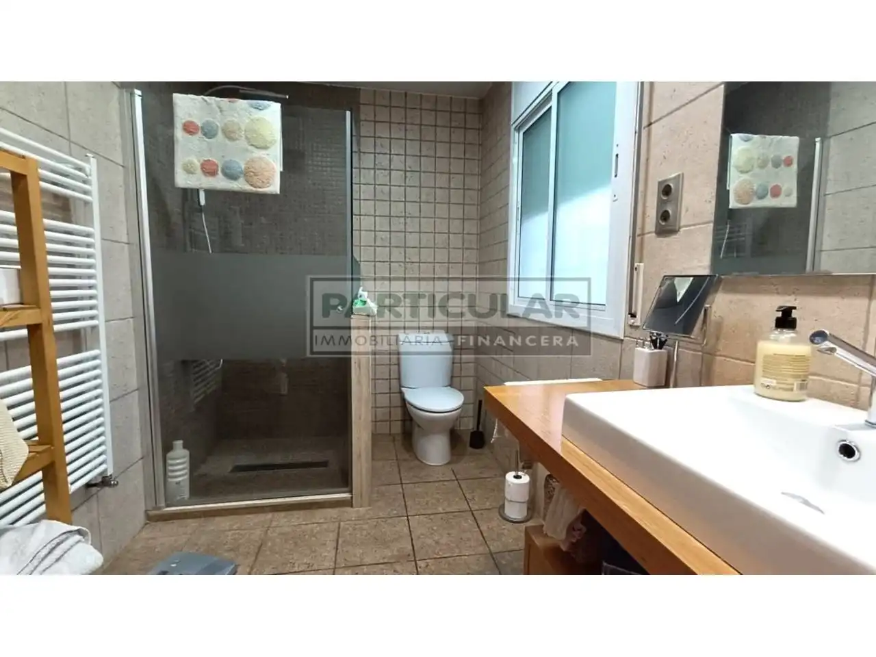 Badezimmer von Haus oder Chalet zum Verkauf in La Roca del Vallès mit Klimaanlage, Heizung und Privatgarten
