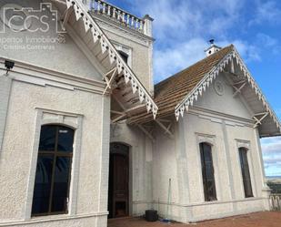 Vista exterior de Finca rústica en venda en Huévar del Aljarafe amb Jardí privat, Terrassa i Piscina