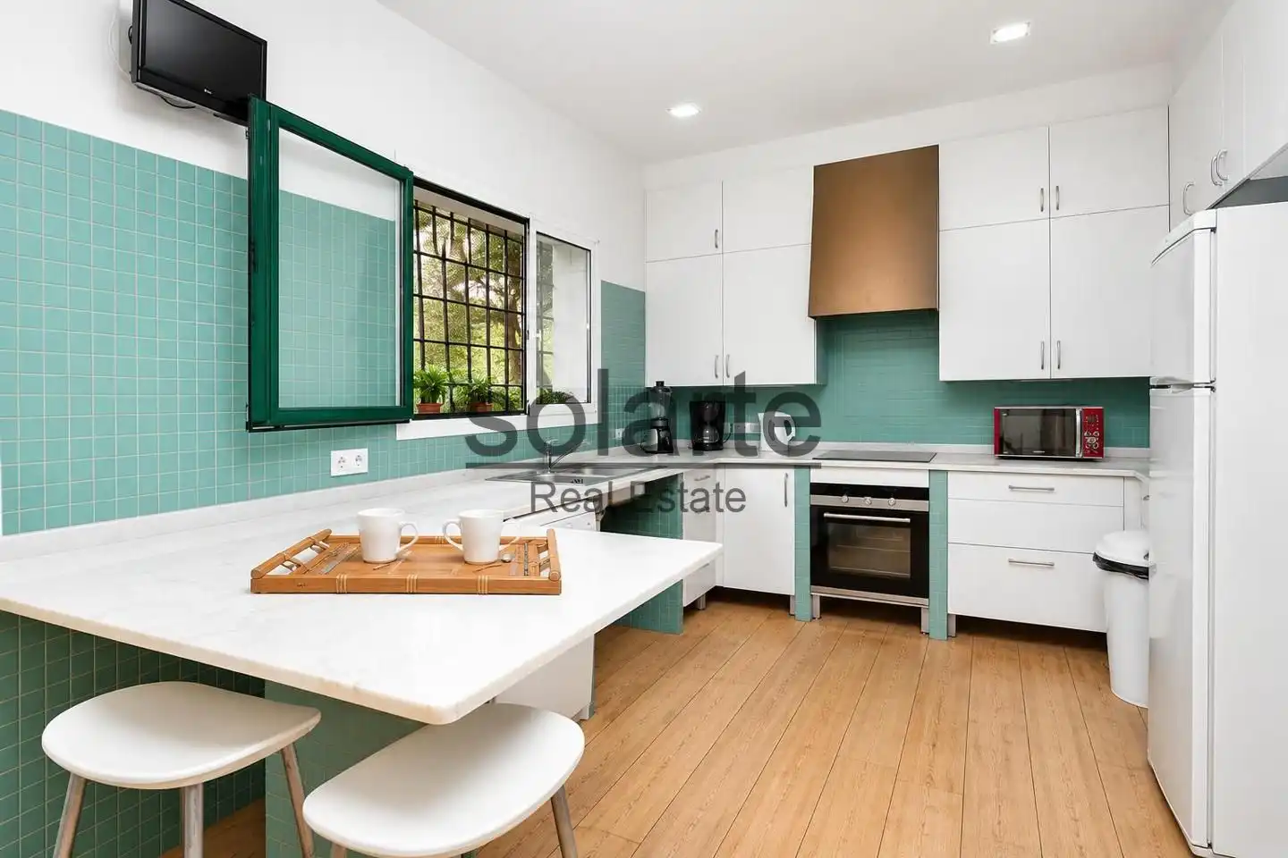 Kitchen of Ground floor for sale in Barcelona  with Air Conditioner and Parquet flooring