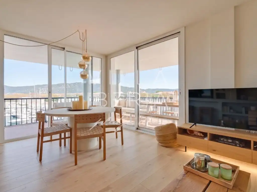 Apartamento con ascensor en venta en Carrer Punta Prima 7, imagen 4