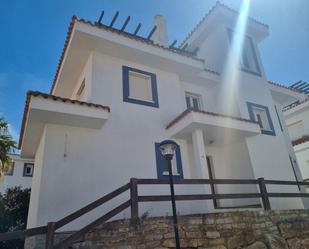 Vista exterior de Casa o xalet en venda en Manilva amb Terrassa