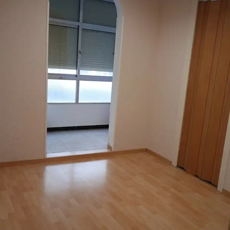 Büro zum Verkauf in Tarragona mit Klimaanlage, Abstellraum und Balkon