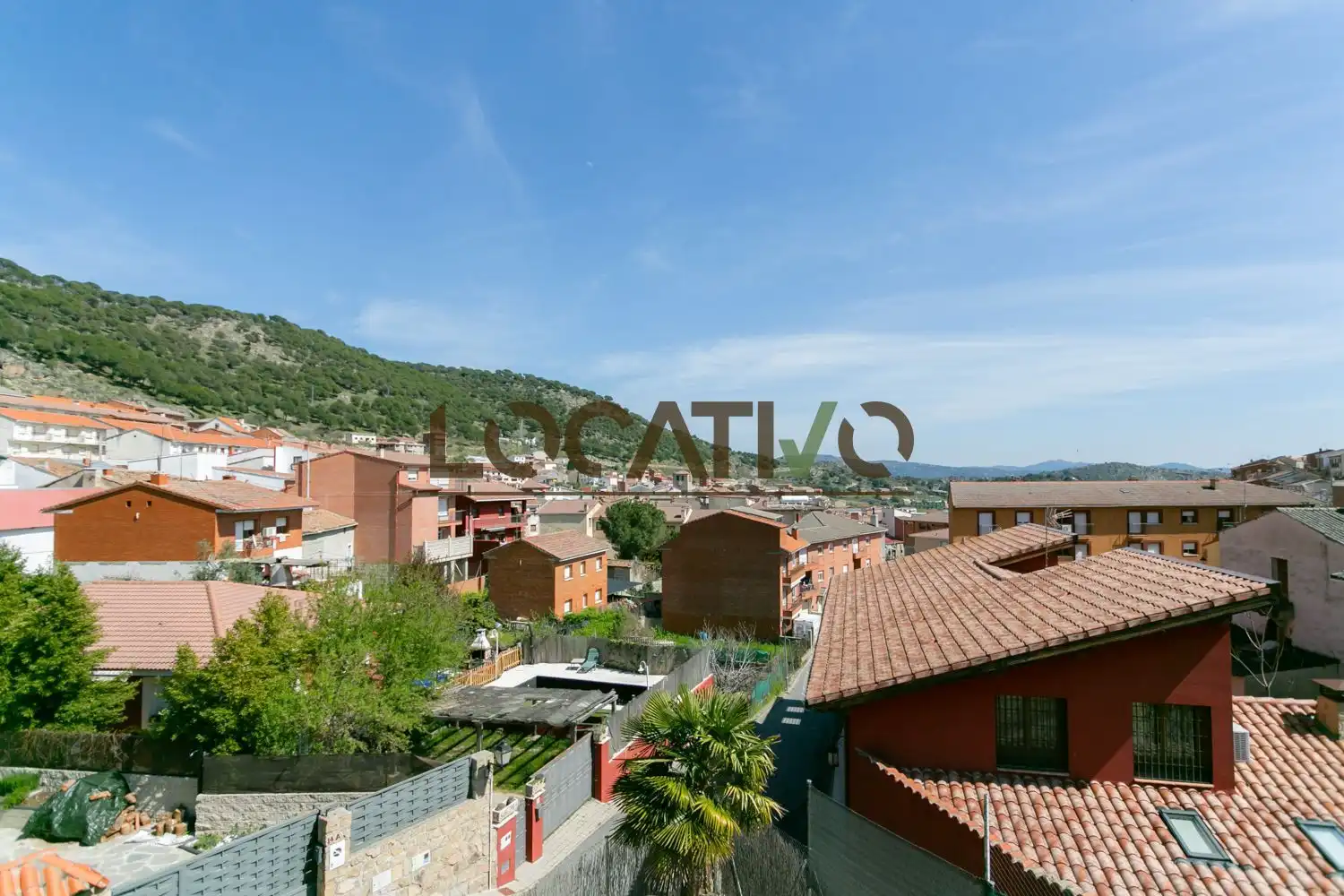 Vista exterior de Casa o chalet en venta en El Hoyo de Pinares  con Calefacción, Terraza y Trastero