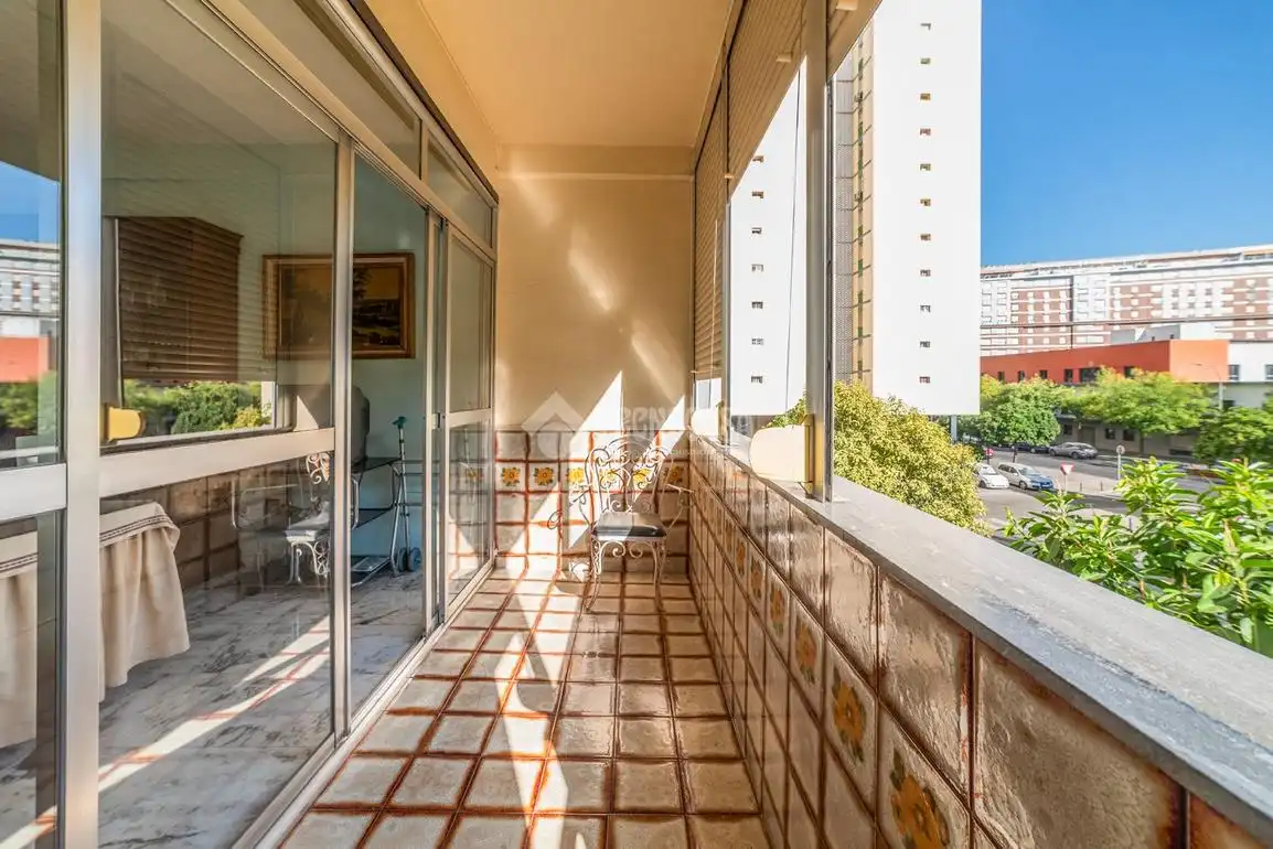 Terraza de Piso en venta en Sevilla con Calefacción y Terraza