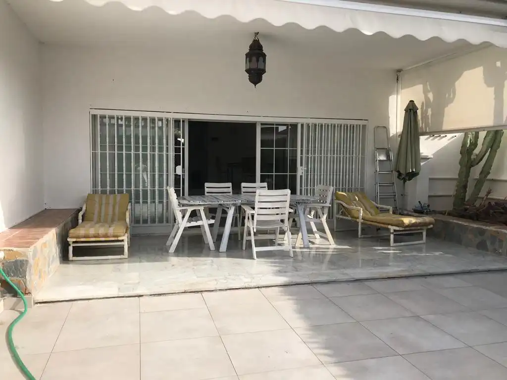 Terraza de Casa o chalet de alquiler en Estepona con Amueblado y Se aceptan mascotas