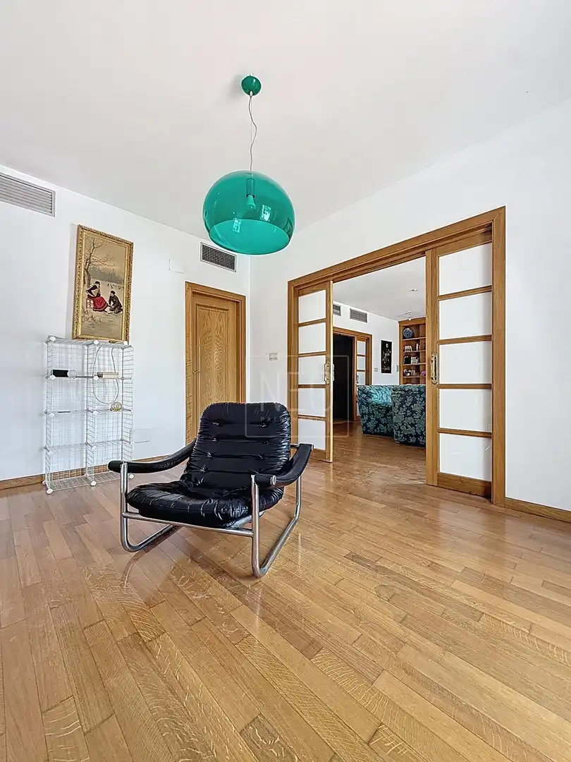 Wohnzimmer von Einfamilien-Reihenhaus zum Verkauf in Granada mit Klimaanlage, Privatgarten und Terrasse