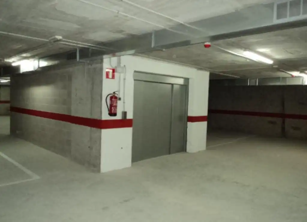 Parking avec ascenseur à vendre à SANT FRANCESC, imagen 4
