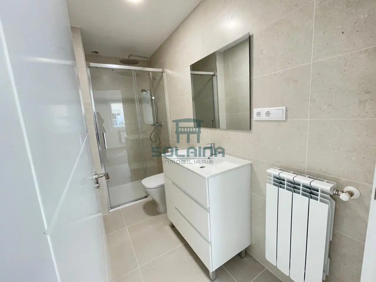 Bathroom of Flat for sale in Ourense Capital   with Heating, Storage room and Balcony