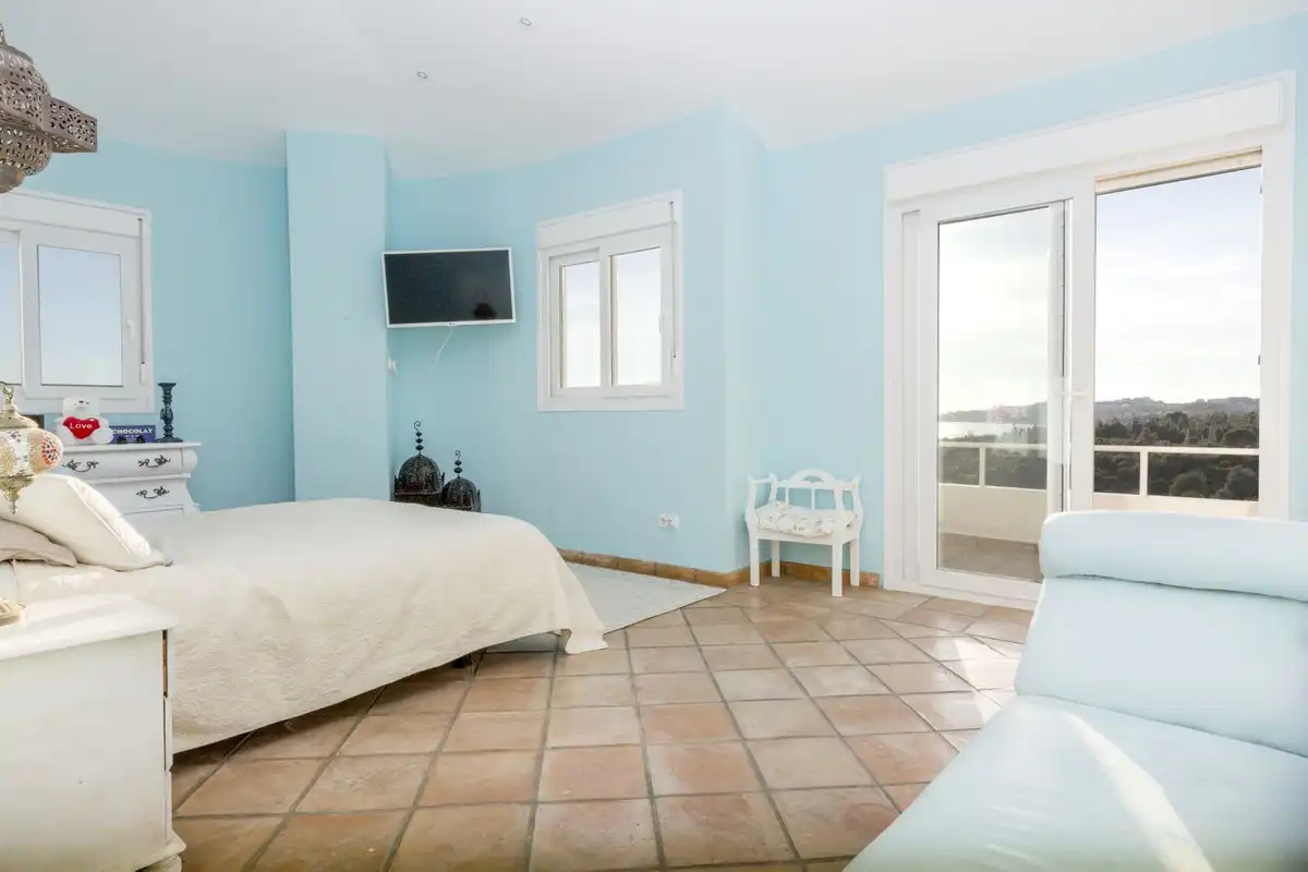 Casa amb piscina en venda a El Faro de Calaburra - Chaparral, imagen 28