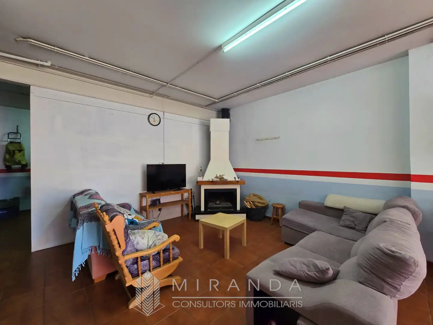 Sala de estar de Casa adosada en venta en Canovelles con Aire acondicionado, Calefacción y Terraza