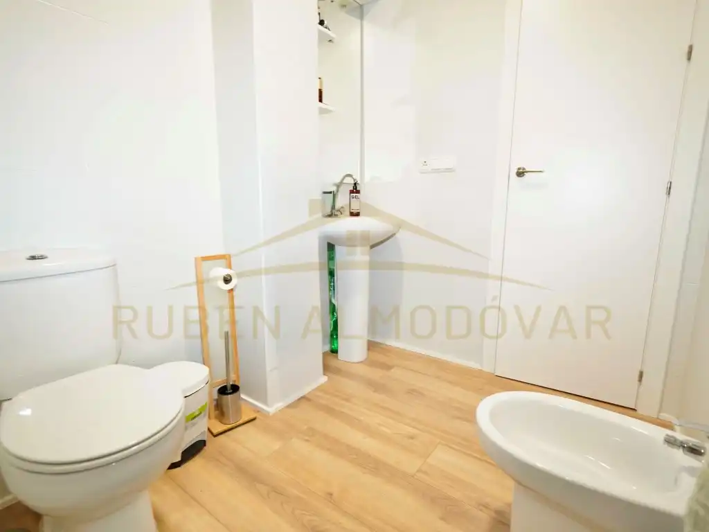 Bany de Pis en venda en Orihuela