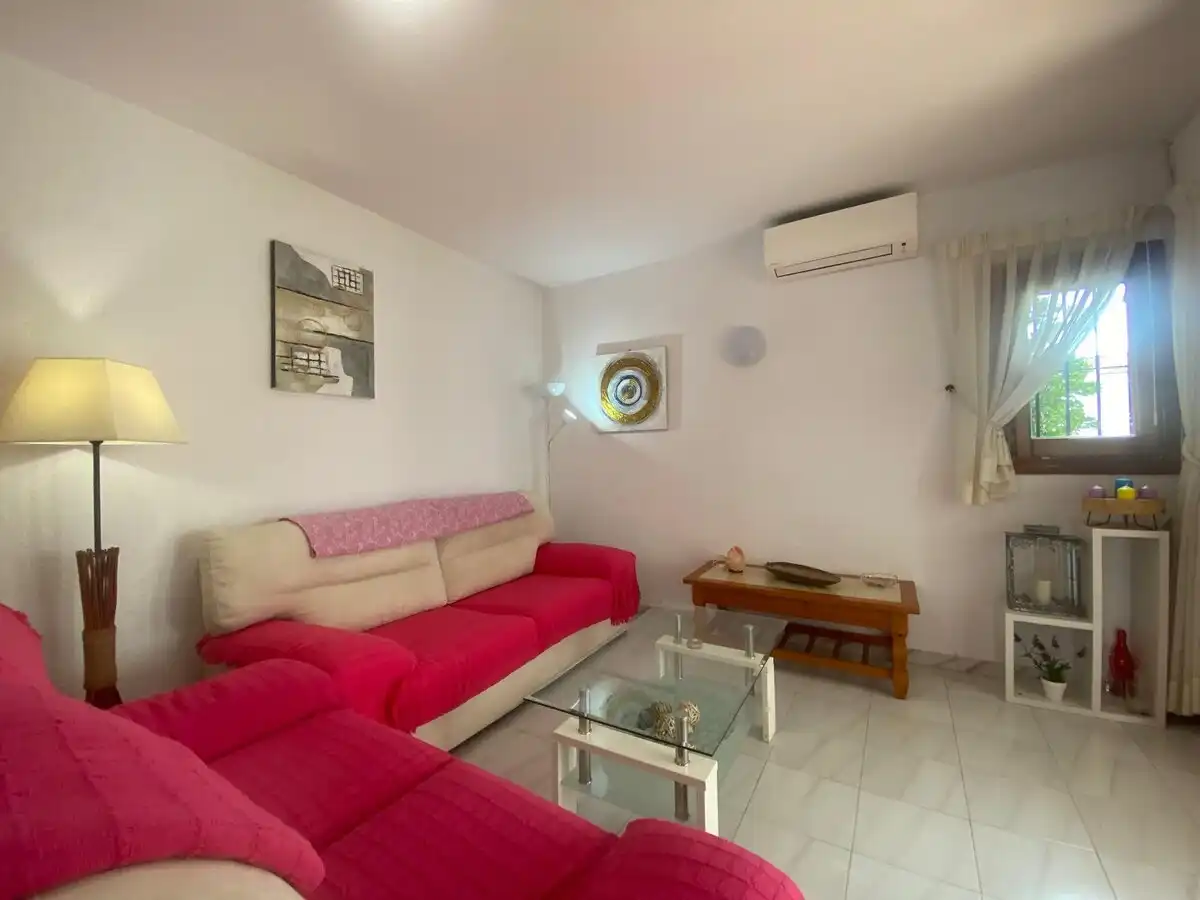 Sala d'estar de Apartament de lloguer en Dénia amb Aire condicionat, Calefacció i Terrassa