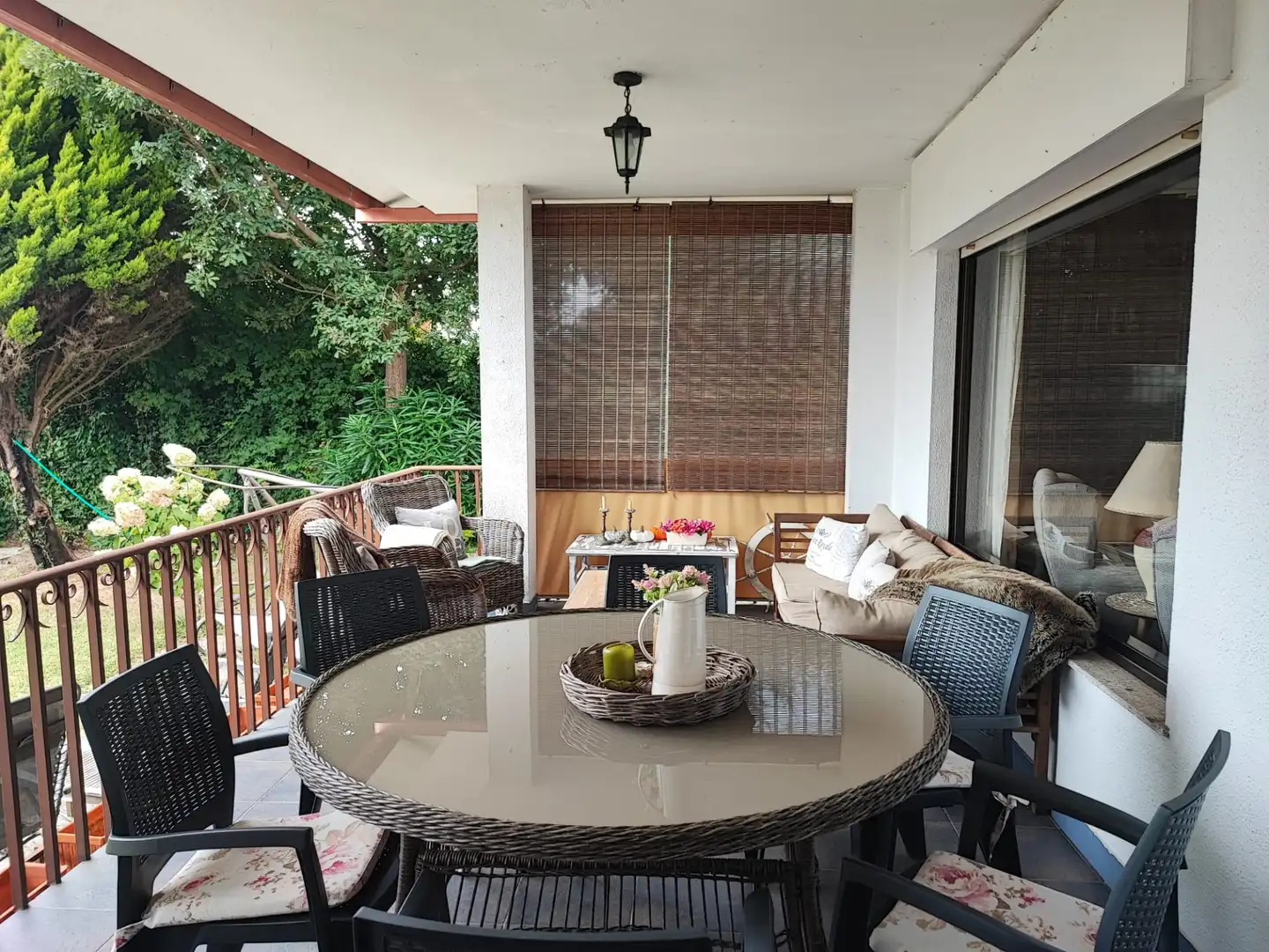 Terrassa de Casa o xalet en venda en Nigrán amb Jardí privat, Terrassa i Moblat