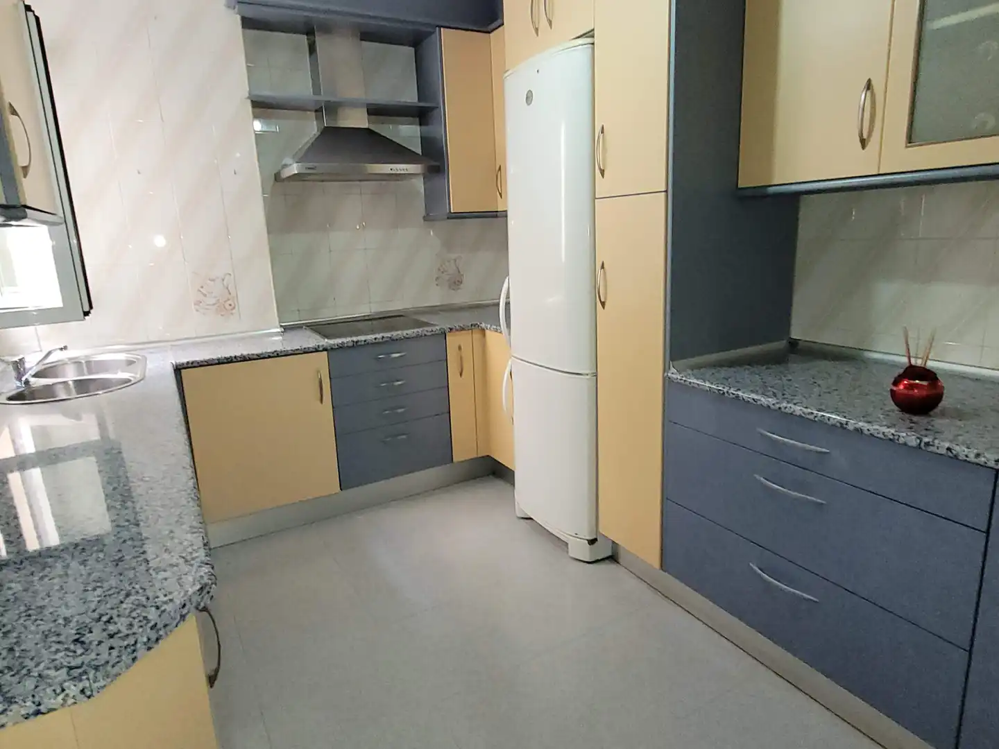 Flat with terrace for sale in Avenida de la Constitución 9, imagen 5