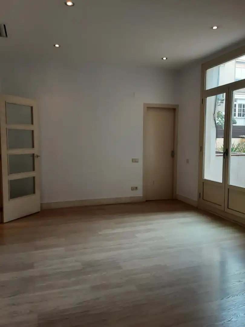 Wohnung mit Terrasse zum Verkauf in Carrer de Villarroel 79, imagen 7