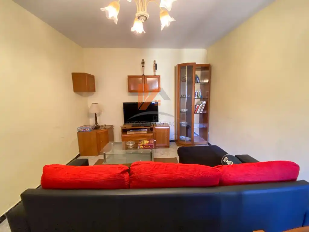 Sala de estar de Casa adosada en venta en Ribeira con Jardín privado, Horno y Microondas