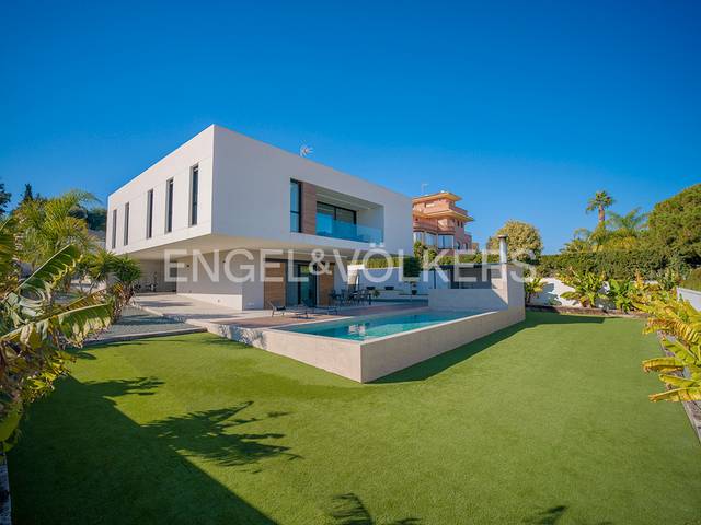 Casa-chalet en Venta en Calle Severo Ochoa en Vistahermosa