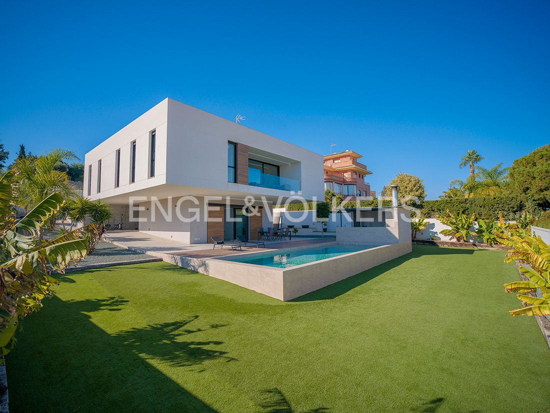 Exterior view of House or chalet for sale in Alicante / Alacant  with Air Conditioner, Heating and Private garden