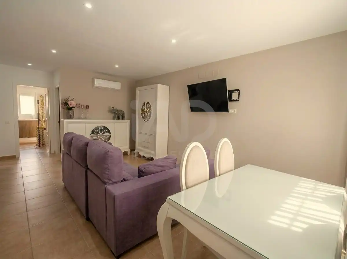 Sala de estar de Casa adosada en venta en Alosno con Aire acondicionado