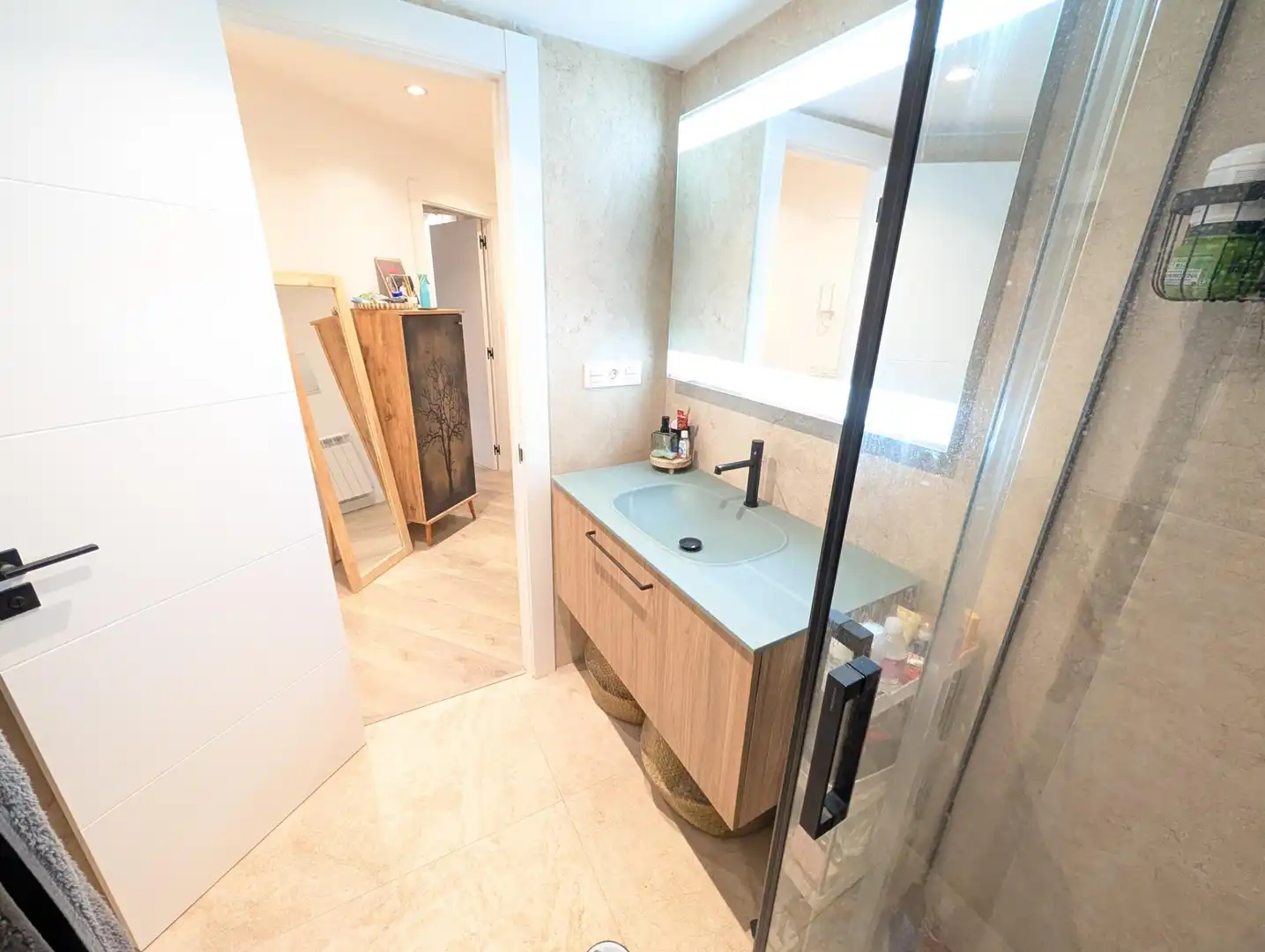 Baño de Piso en venta en Oviedo  con Calefacción, Parquet y Terraza