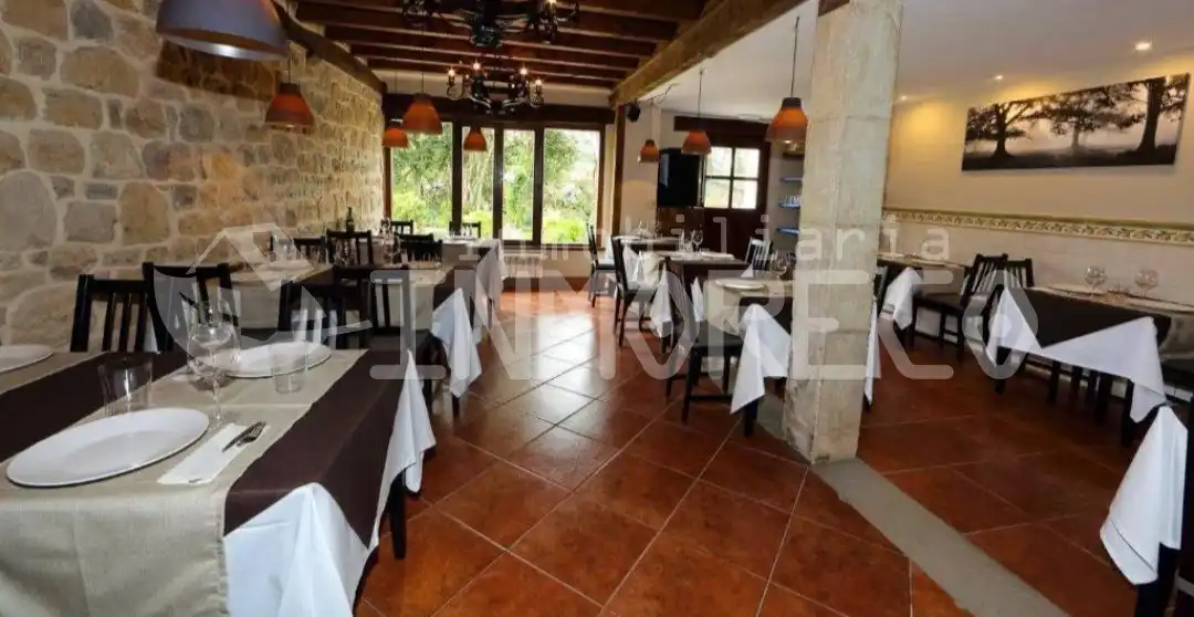 Commercial properties for sale in Alfoz de Lloredo  with Air Conditioner
