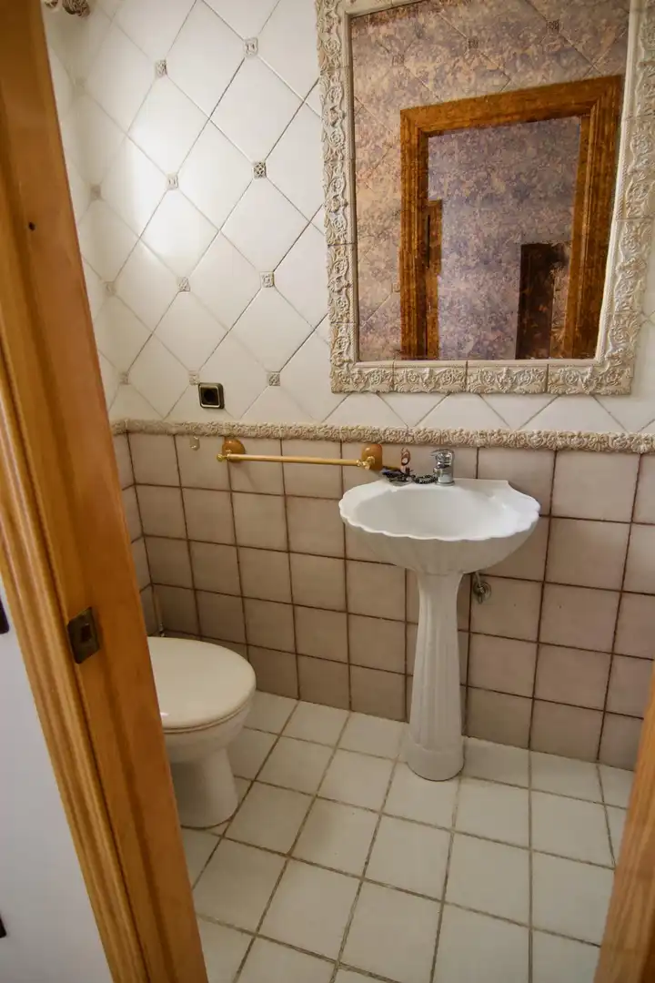 Bany de Casa o xalet en venda en Benalmádena amb Calefacció, Jardí privat i Terrassa