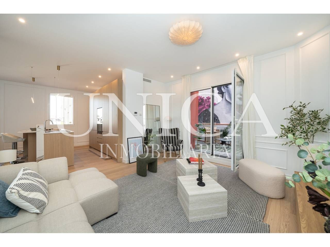 Living room of Attic for sale in  Madrid Capital  with Air Conditioner, Heating and Terrace