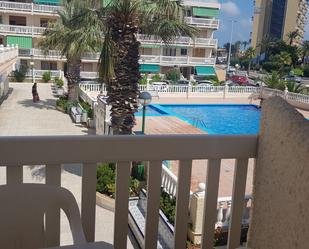 Piscina de Apartament de lloguer en La Manga del Mar Menor amb Terrassa, Moblat i Piscina comunitària