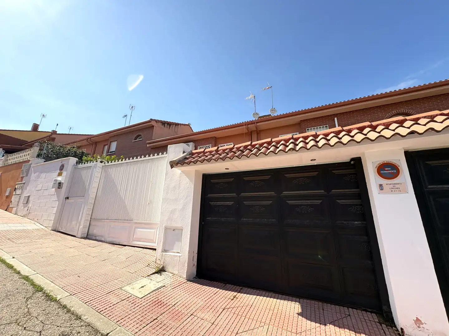 Vista exterior de Casa o chalet en venta en Loeches con Aire acondicionado, Calefacción y Parquet
