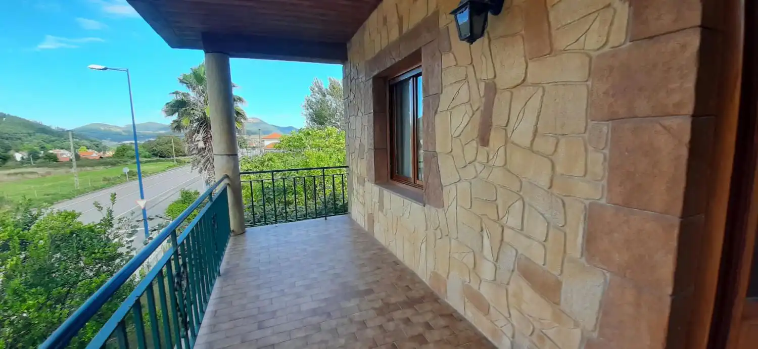 Terrace of Houses for sale in Argoños   with Heating, Terrace and Furnished