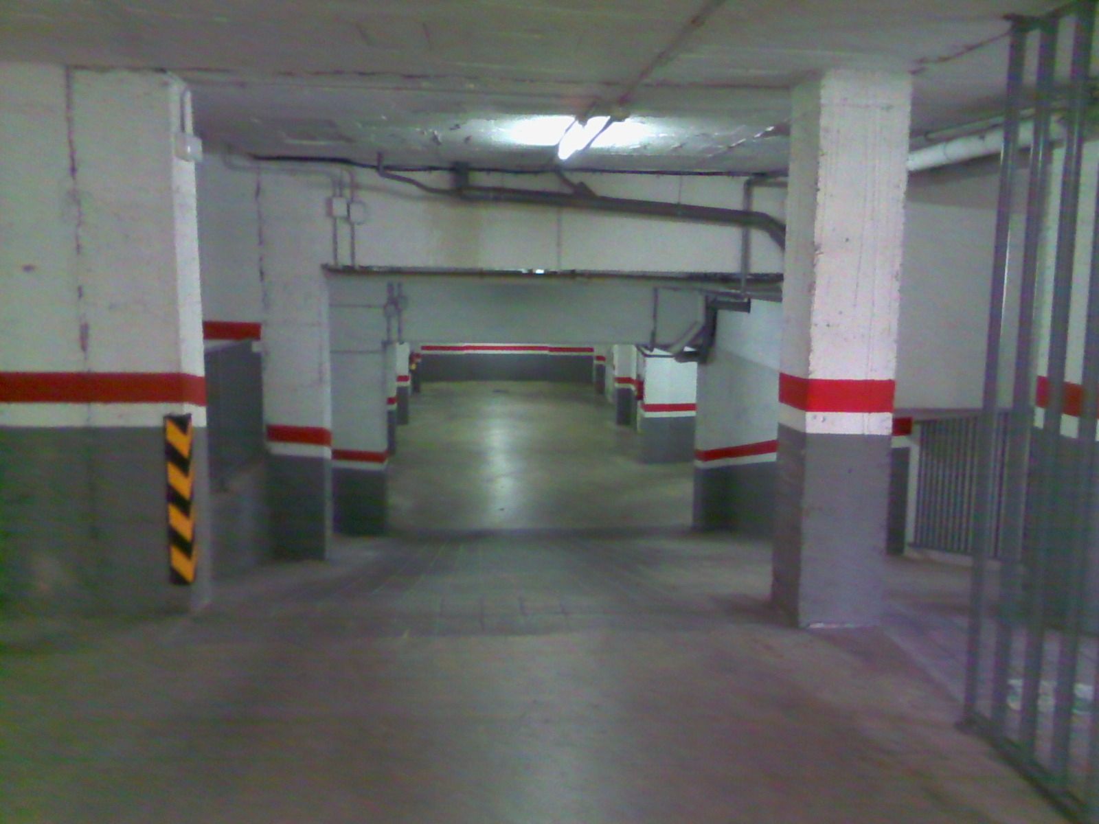 Aparcament de Garatge en venda en Blanes amb Alarma