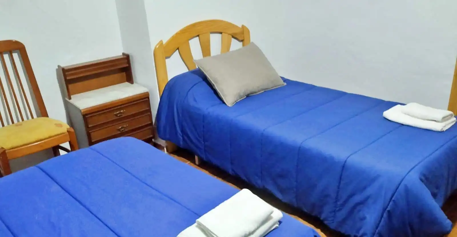 Habitación de Casa o chalet en venta en Alcalá del Júcar con Aire acondicionado, Jardín privado y Terraza