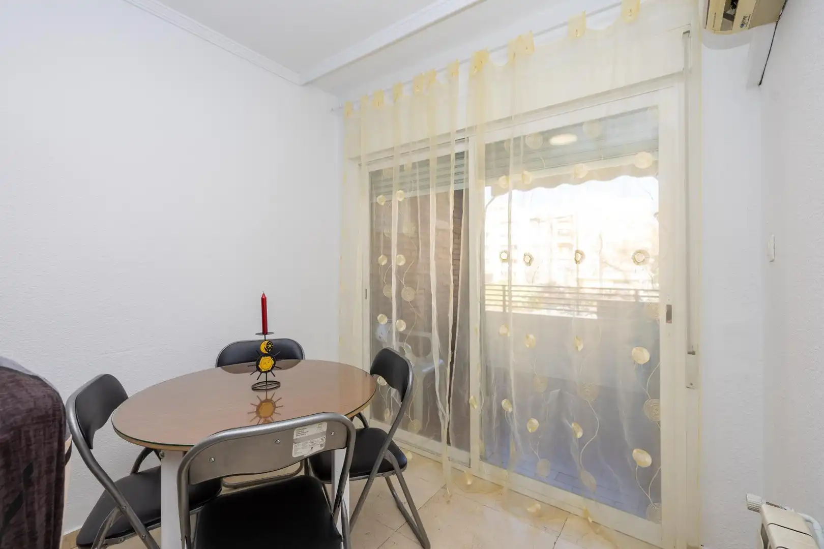 Flat with terrace to rent in Calle Calle Pintor Francisco Pradilla, imagen 10