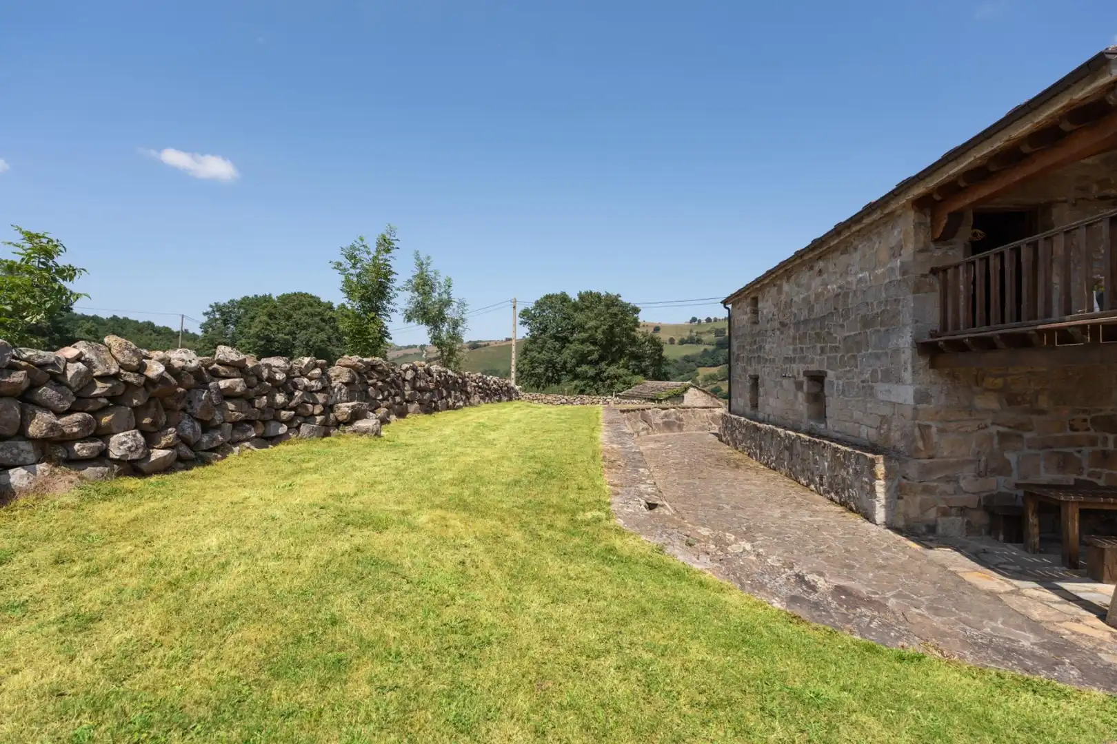 Vista exterior de Casa o chalet en venta en San Pedro del Romeral con Calefacción, Jardín privado y Terraza