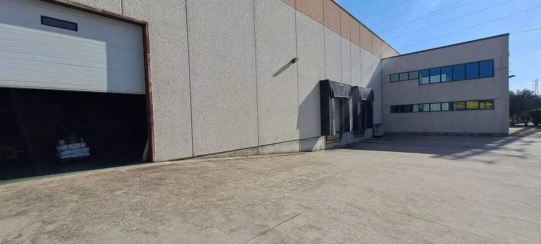 Nave industrielle à vendre à Gerezpea Kalea, imagen 3