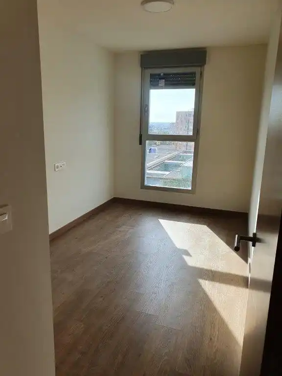 Habitación de Piso de alquiler en Valencia con Aire acondicionado, Terraza y Trastero