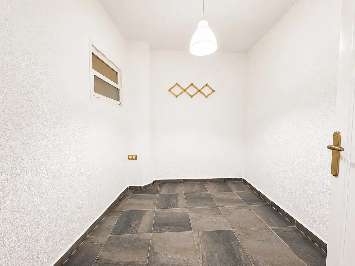 Flat for sale in Sueca  with Air Conditioner, Terrace and Storage room