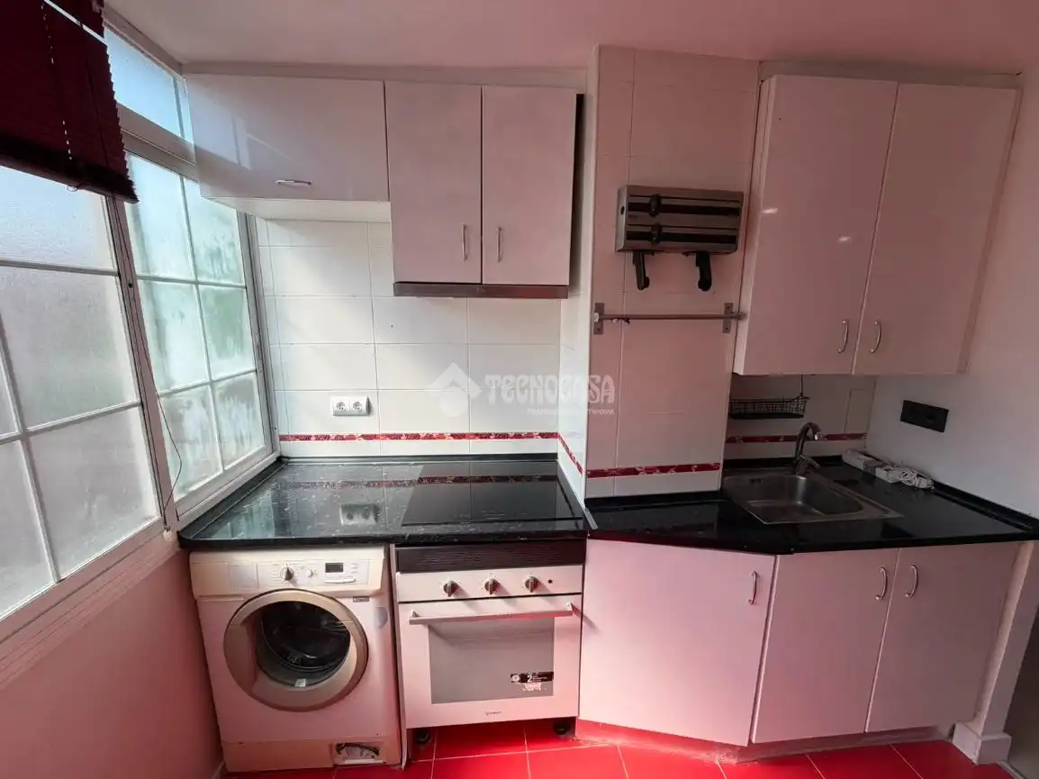 Kitchen of Flat for rent in Getafe  with Air Conditioner and Heating