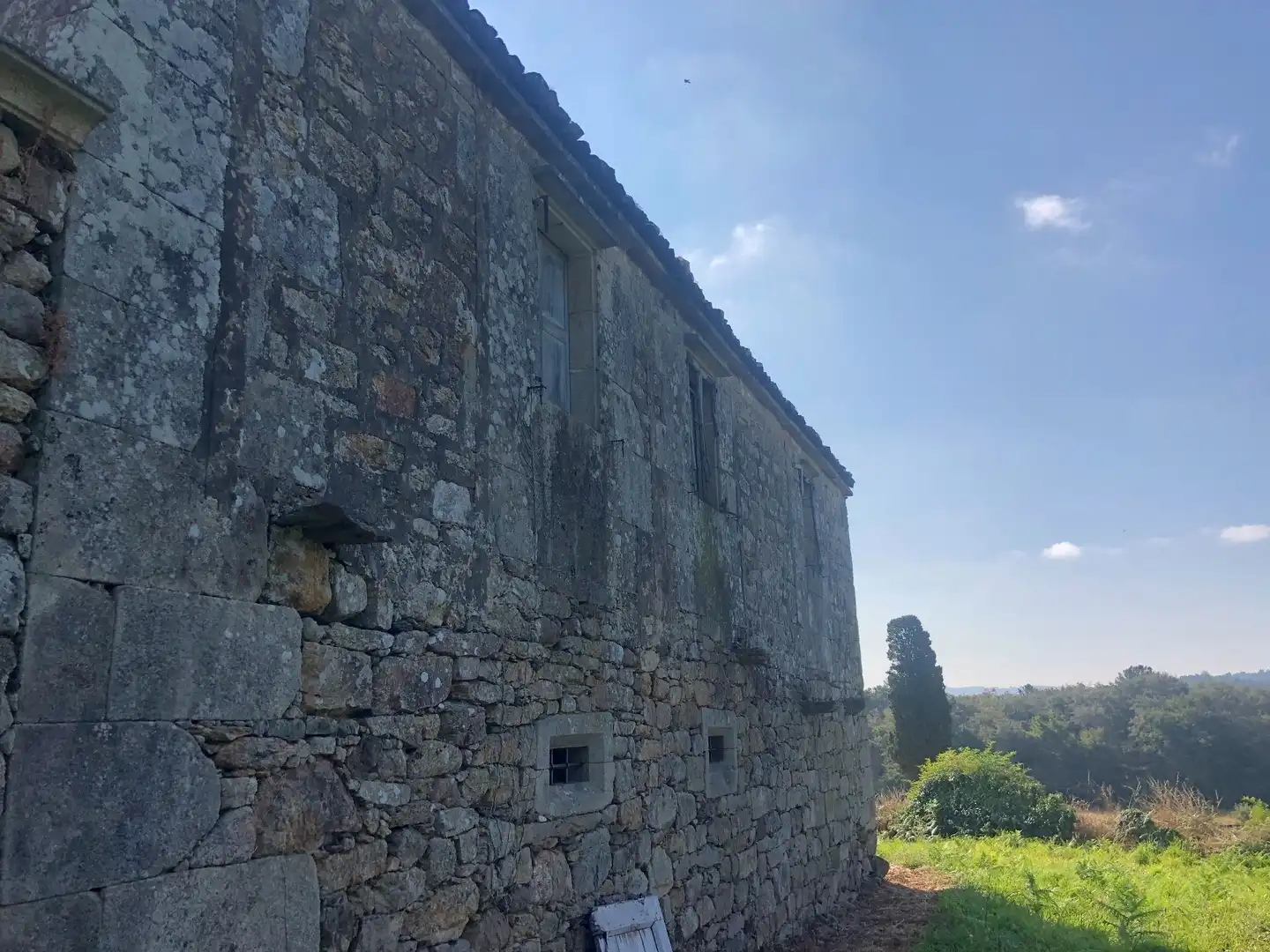 Casa rústica amb jardí en venda a Silleda