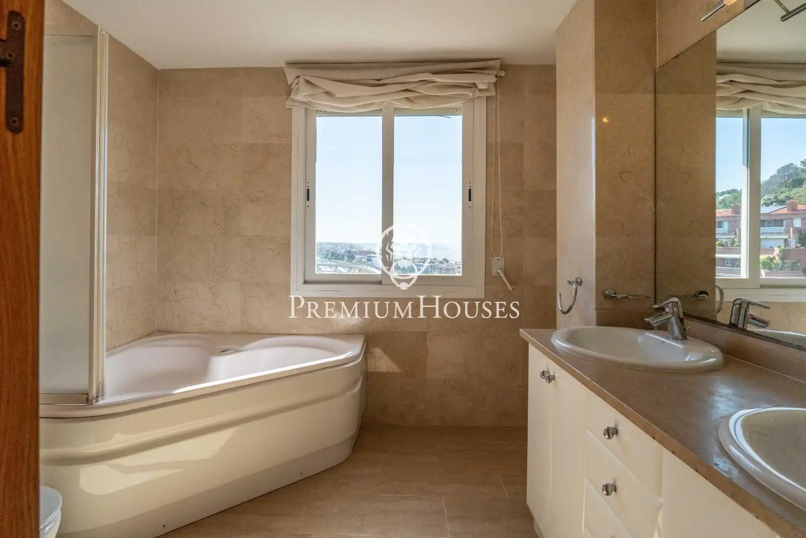 Bathroom of Attic for sale in Sitges  with Heating, Private garden and Terrace
