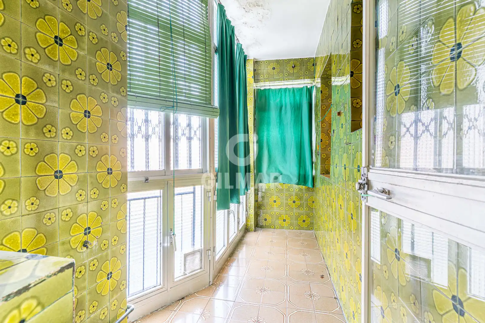 Flat for sale in Madrid  with Heating and Balcony