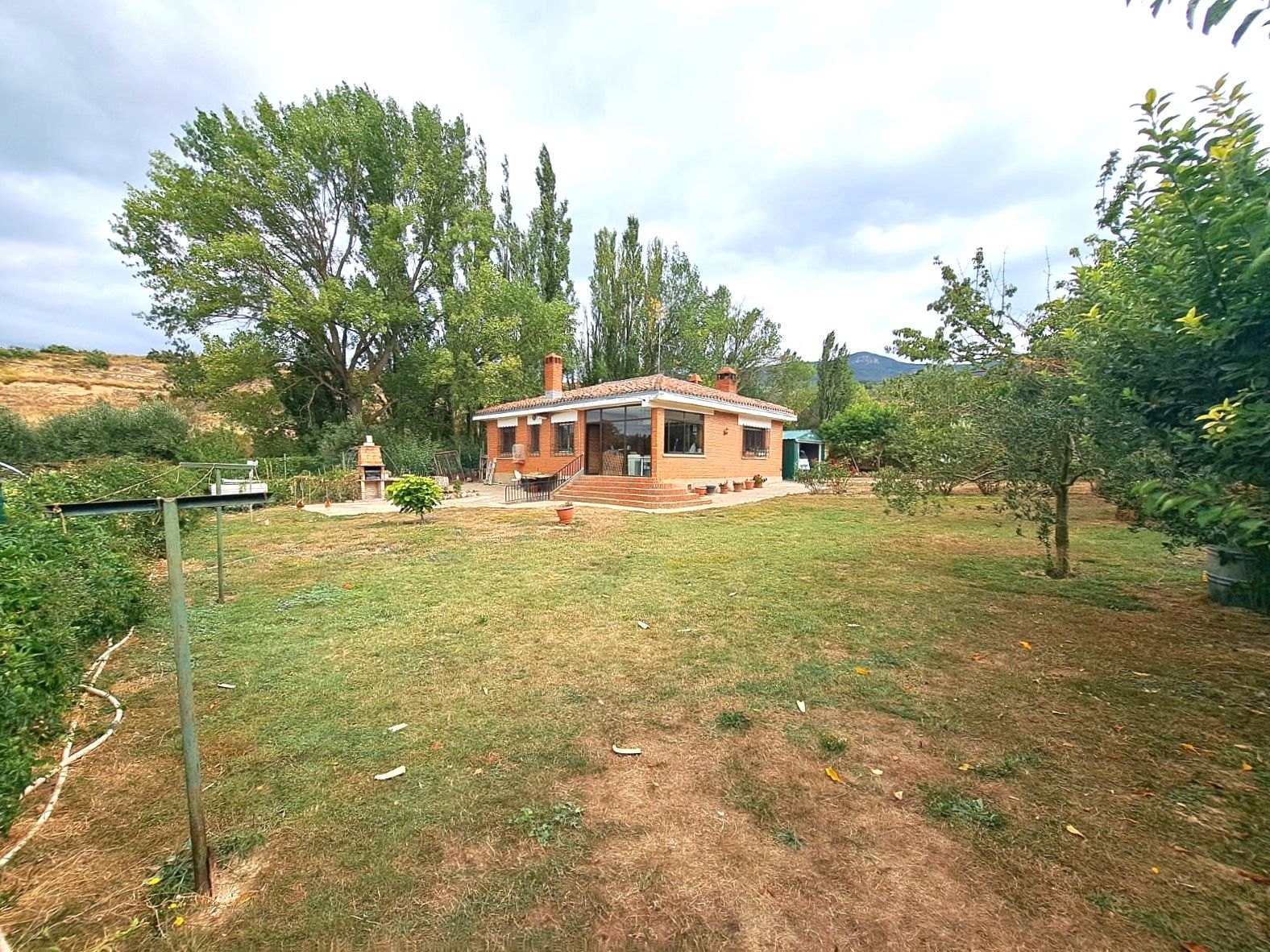 Jardí de Casa o xalet en venda en San Vicente de la Sonsierra amb Calefacció, Jardí privat i Moblat