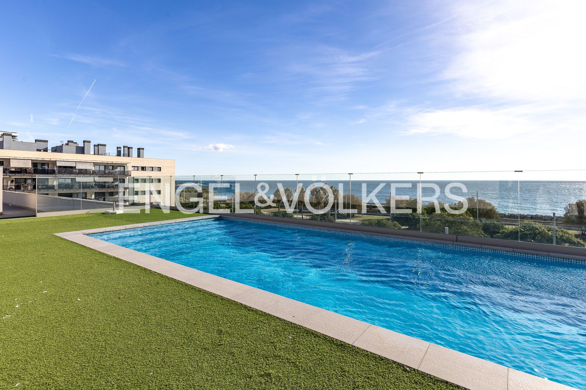 Swimming pool of Apartment for sale in Mataró  with Air Conditioner, Heating and Parquet flooring